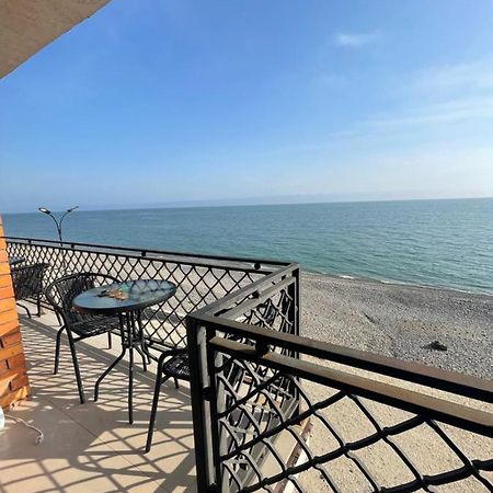 Leon Beach Hotel New Athos Eksteriør billede