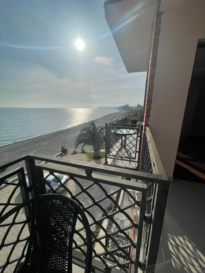 Leon Beach Hotel New Athos Eksteriør billede
