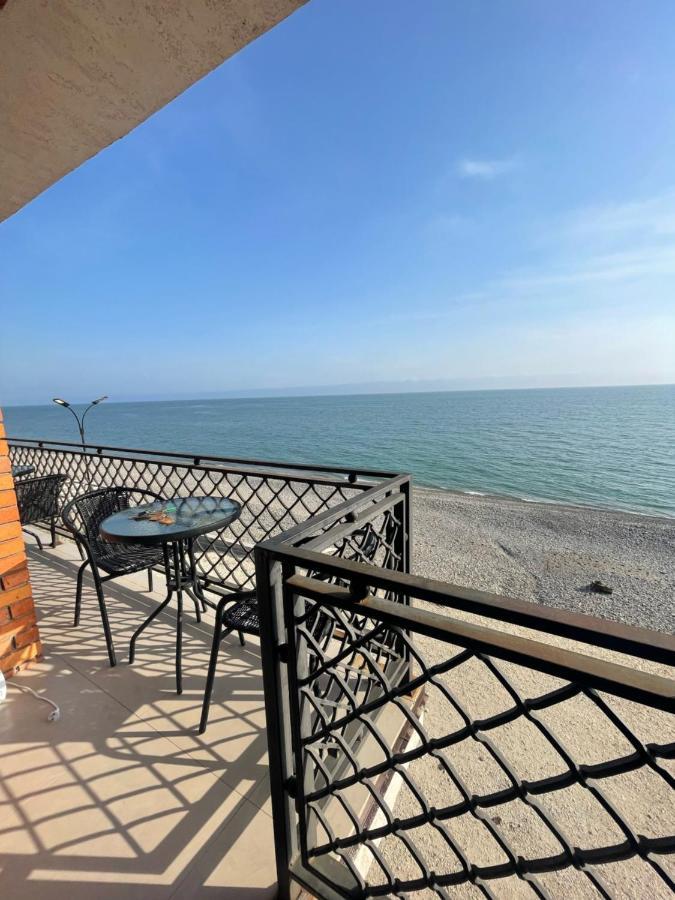 Leon Beach Hotel New Athos Eksteriør billede